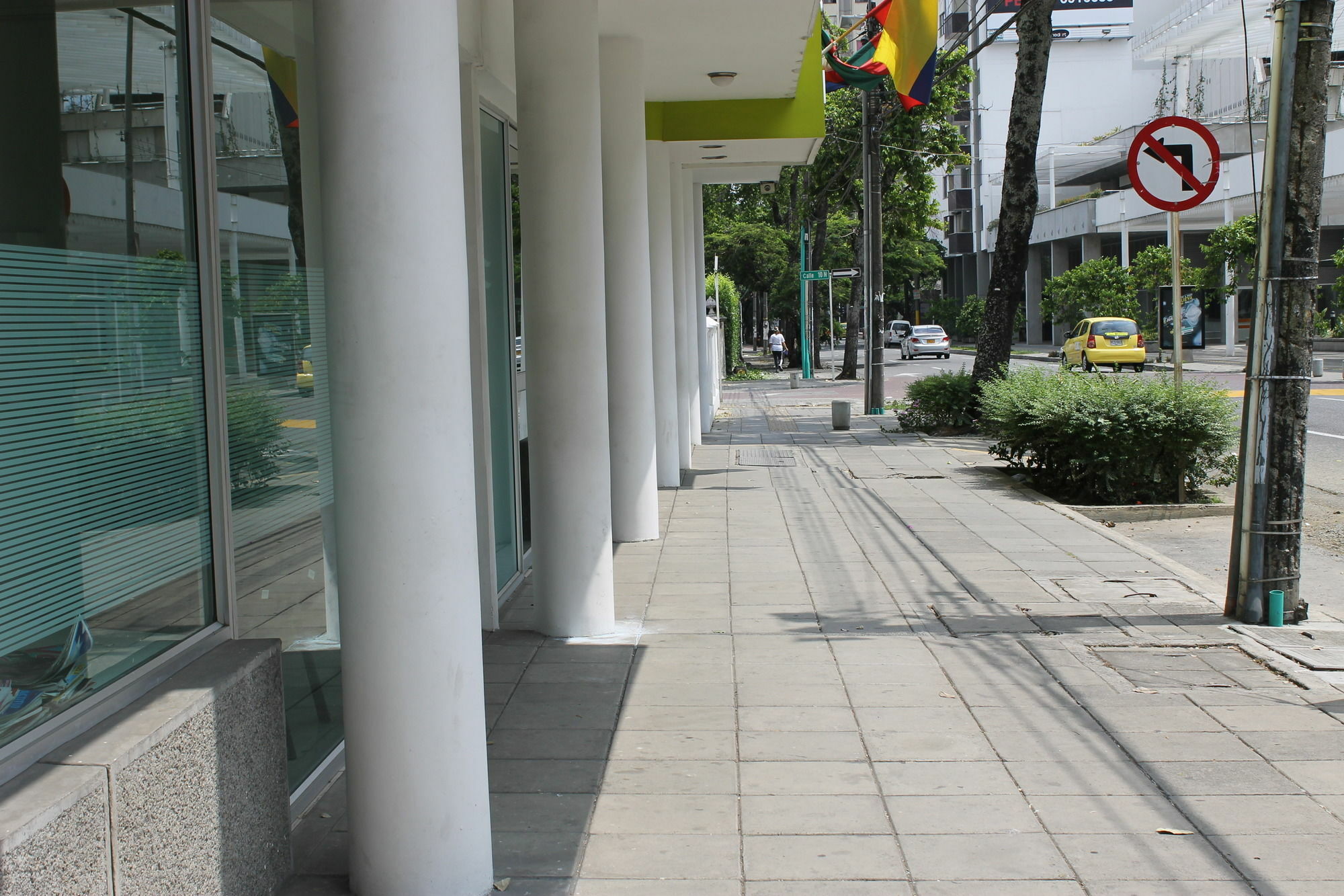 Hotel Cuarta Avenida Cali Exterior foto